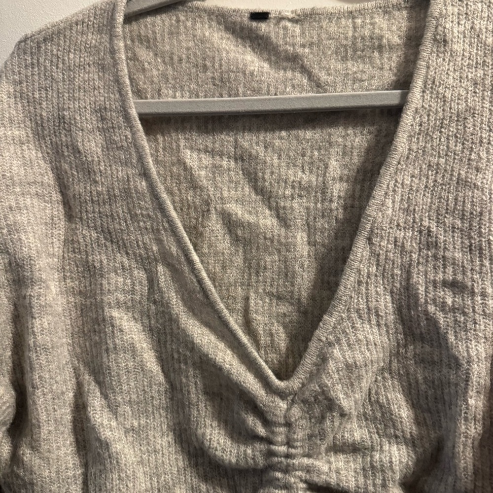 H&M Drawstring Cropped Sweater - Picture 3 of 5